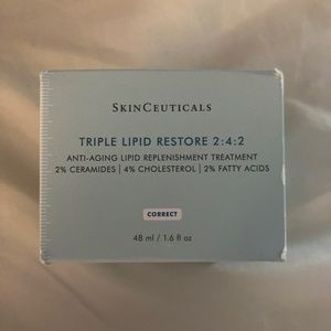SkinCeutical triple lipid restore 2:4:2